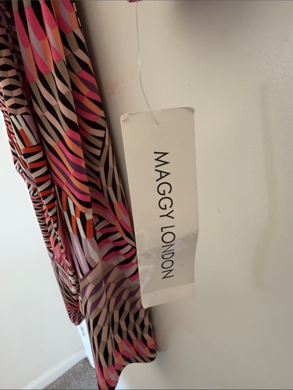 NWT Maggy London Pink Geometric Wrap Dress with Tie Waist size 2 - Picture 2 of 4